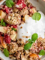 Fullkorns fruktcrumble