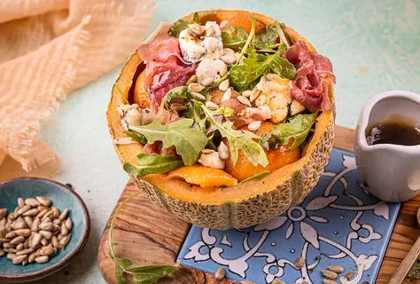Rucolasalat med melon og prosciutto