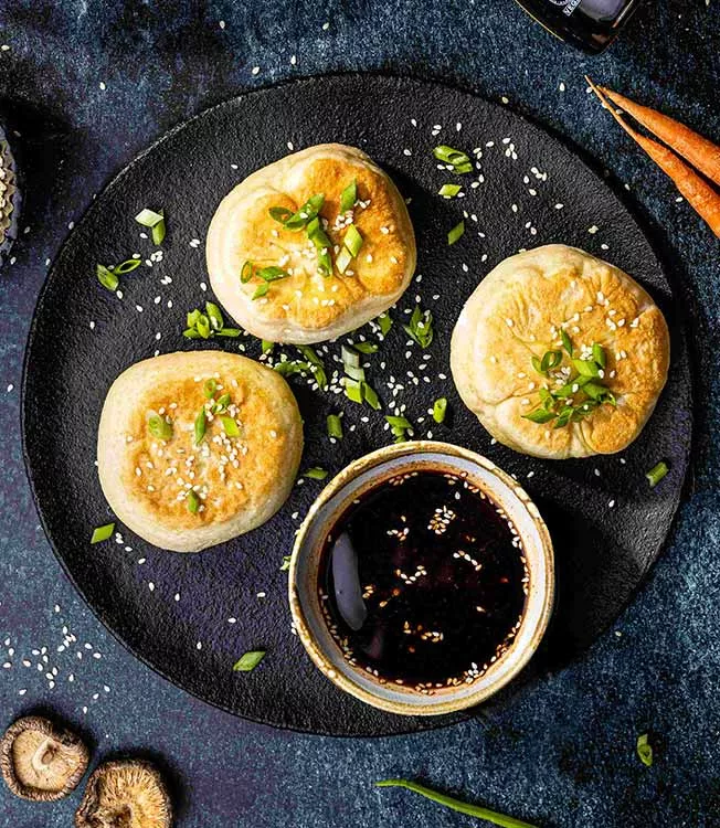 Bao buns fylt med sopp og grønnsaker