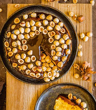 Gresskarostekake med tranebær, karamell og hasselnøtter