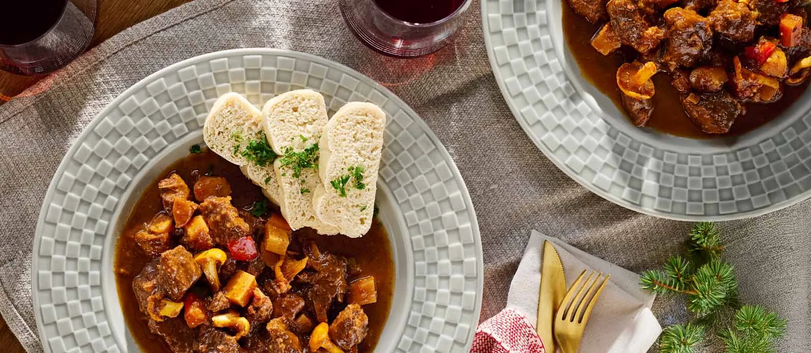 Bøhmisk hjortegulasj med sopp