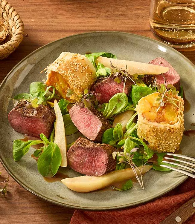 Hjortekjøtt med kimchi-potetstrudel