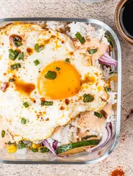 Rissalat med squash og egg