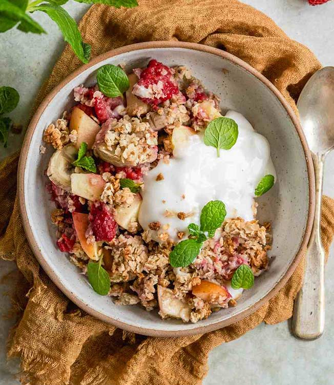 Fullkorns fruktcrumble